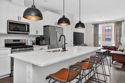 Tiny photo for 2213 Venture Drive, Schaumburg, IL 60173 (MLS # 12610600)