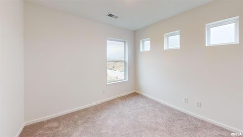 Tiny photo for 5882 BUTTERFIELD Court, Bettendorf, IA 52722 (MLS # QC4265802)