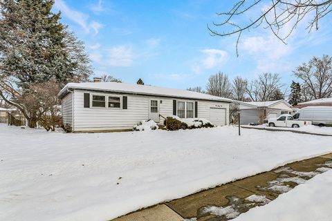 Tiny photo for 30W162 Claymore Lane, Naperville, IL 60563 (MLS # 12527607)