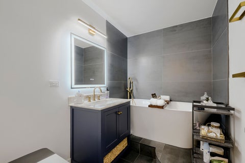 Tiny photo for 2 E Erie Street #1511, Chicago, IL 60611 (MLS # 12647875)