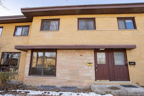 612 Maple Court Mount Prospect IL 60056