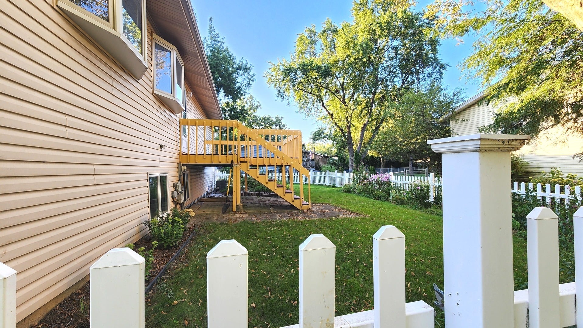 132 N Kitson Drive