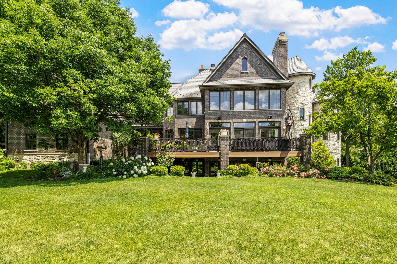 17 Ambriance Drive