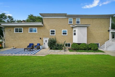 Tiny photo for 4322 Amelia Avenue, Lyons, IL 60534 (MLS # 12471033)
