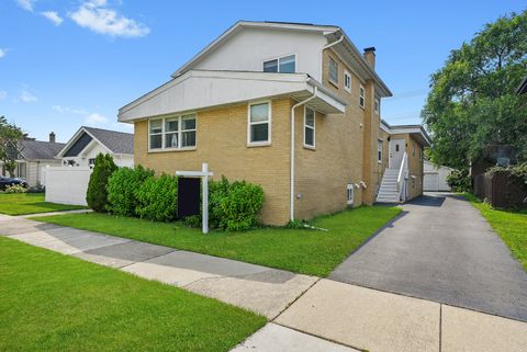 Photo of 4322 Amelia Avenue, Lyons, IL 60534 (MLS # 12471033)