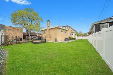Tiny photo for 4322 Amelia Avenue, Lyons, IL 60534 (MLS # 12471033)