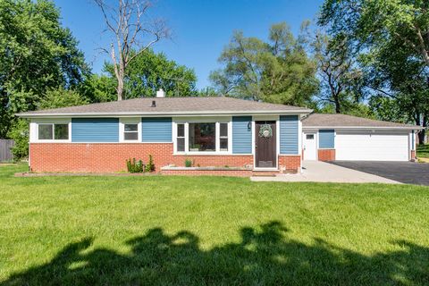 Photo of 37155 N Shirley Drive, Gurnee, IL 60031 (MLS # 12647796)