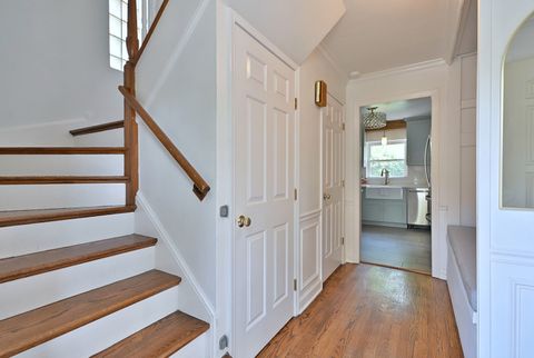 Tiny photo for 593 S Edgewood Avenue, Elmhurst, IL 60126 (MLS # 12595539)