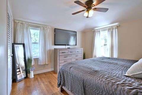 Tiny photo for 593 S Edgewood Avenue, Elmhurst, IL 60126 (MLS # 12595539)