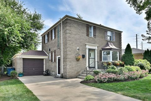 Tiny photo for 593 S Edgewood Avenue, Elmhurst, IL 60126 (MLS # 12595539)
