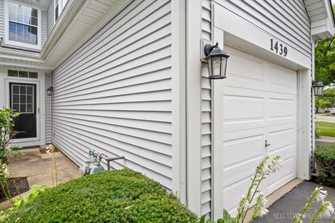 Tiny photo for 1439 Walnut Hill Avenue, St. Charles, IL 60174 (MLS # 12465065)
