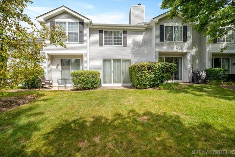 Tiny photo for 1439 Walnut Hill Avenue, St. Charles, IL 60174 (MLS # 12465065)