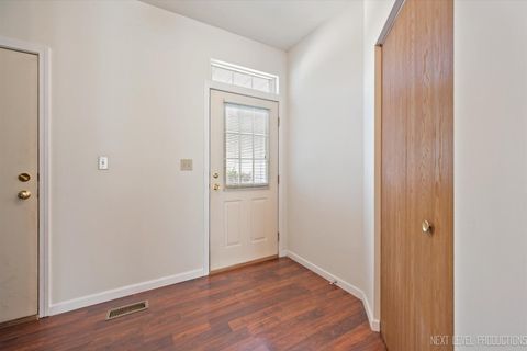 Tiny photo for 1439 Walnut Hill Avenue, St. Charles, IL 60174 (MLS # 12465065)