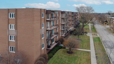 8100 W Foster Lane 508 Niles IL 60714