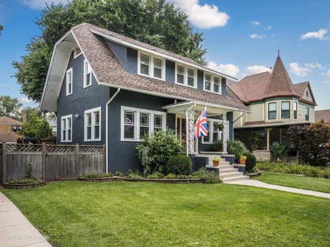Tiny photo for 3220 Wisconsin Avenue, Berwyn, IL 60402 (MLS # 12727894)