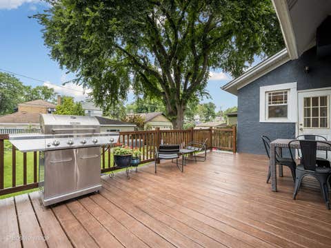 Tiny photo for 3220 Wisconsin Avenue, Berwyn, IL 60402 (MLS # 12727894)