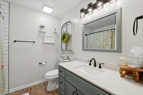 Tiny photo for 1824 Maplewood Court, Grayslake, IL 60030 (MLS # 12590209)