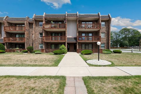 Photo of 3704 215th Street #205, Matteson, IL 60443 (MLS # 12536758)