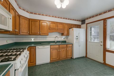 Tiny photo for 2753 W Rascher Avenue, Chicago, IL 60625 (MLS # 12555702)