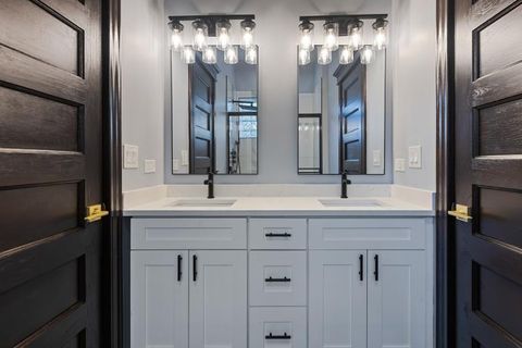 Tiny photo for 444 E 48th Street #1W, Chicago, IL 60615 (MLS # 12515403)