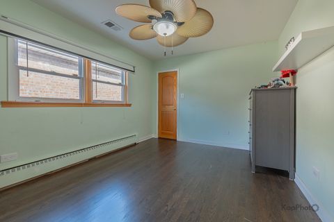 Tiny photo for 6101 W 63rd Place, Chicago, IL 60638 (MLS # 12624235)