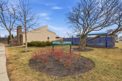 Tiny photo for 425 E Grouse Lane, Deerfield, IL 60015 (MLS # 12748158)