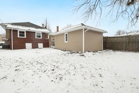 Tiny photo for 1018 S 10th Avenue, Maywood, IL 60153 (MLS # 12537742)