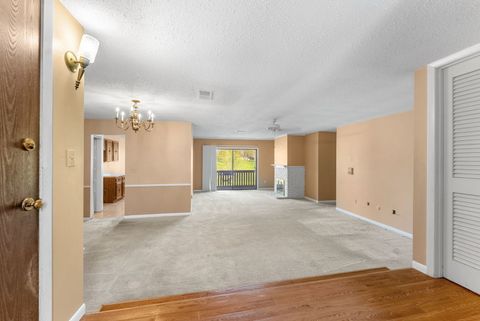 Tiny photo for 4150 E 60th Street #608, Davenport, IA 52807 (MLS # 12626951)