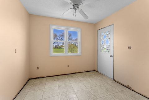 Tiny photo for 4150 E 60th Street #608, Davenport, IA 52807 (MLS # 12626951)