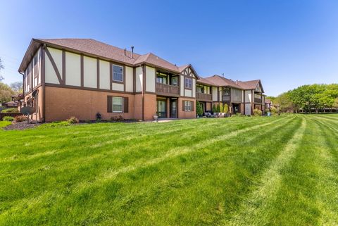Tiny photo for 4150 E 60th Street #608, Davenport, IA 52807 (MLS # 12626951)