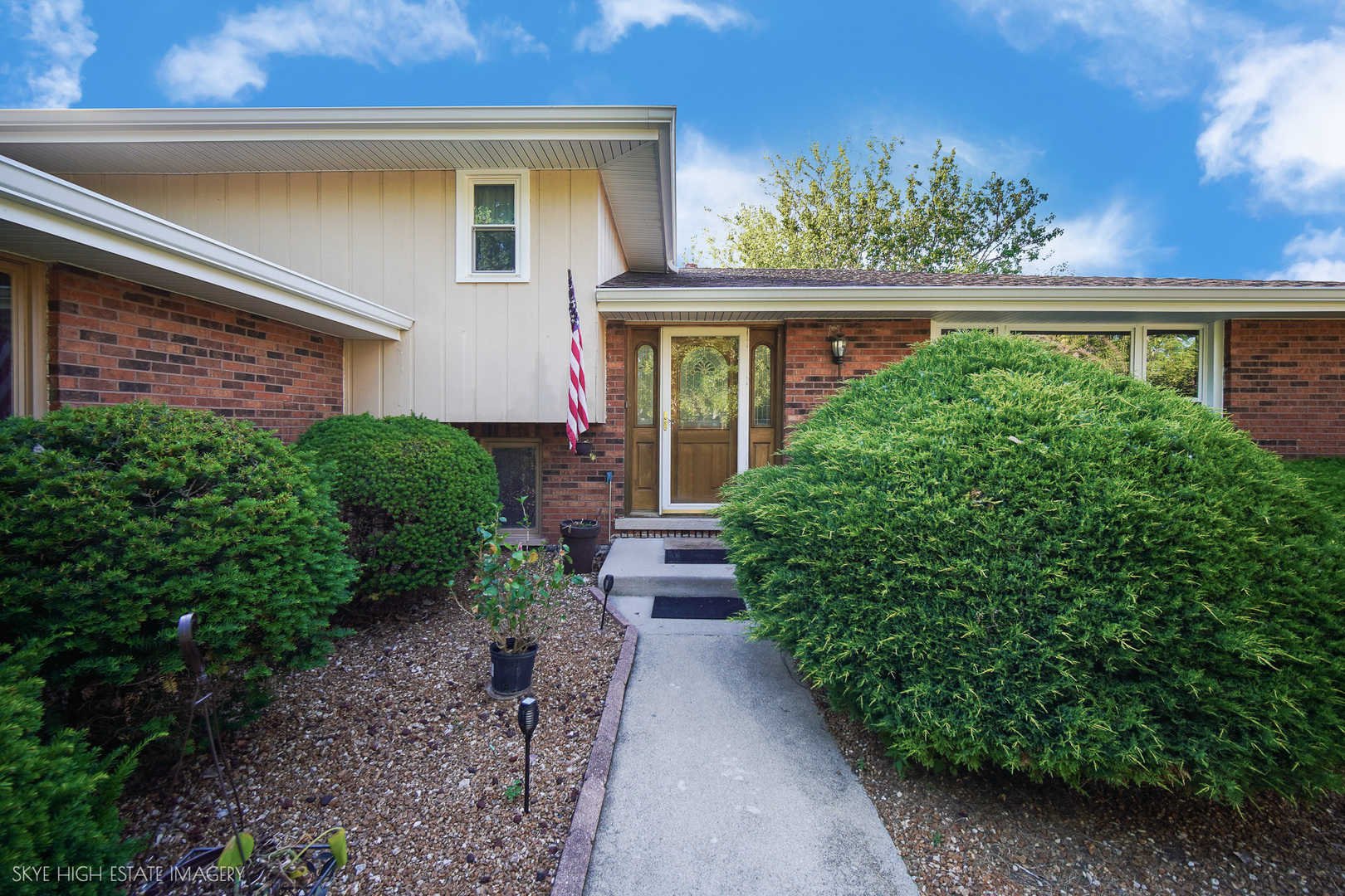 10906 3rd Street