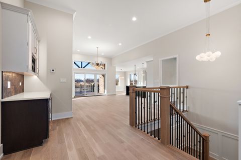 Tiny photo for 11129 Lizmore Lane #37B, Orland Park, IL 60467 (MLS # 12553162)