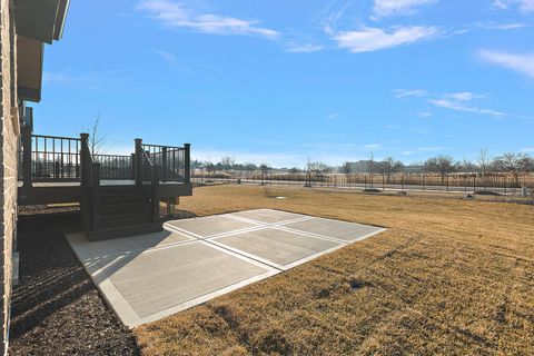 Tiny photo for 11129 Lizmore Lane #37B, Orland Park, IL 60467 (MLS # 12553162)