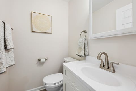 Tiny photo for 5626 N Kerbs Avenue, Chicago, IL 60646 (MLS # 12705841)