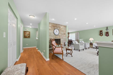 Tiny photo for 5626 N Kerbs Avenue, Chicago, IL 60646 (MLS # 12705841)