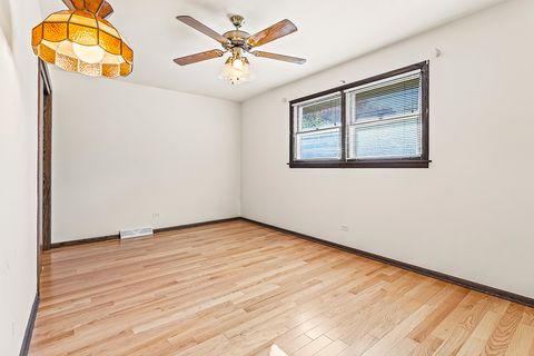 Tiny photo for 8335 W 90th Street, Hickory Hills, IL 60457 (MLS # 12502415)