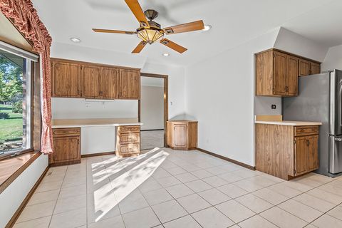 Tiny photo for 8335 W 90th Street, Hickory Hills, IL 60457 (MLS # 12502415)