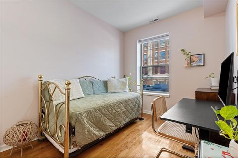 Tiny photo for 2476 N Albany Avenue #1, Chicago, IL 60647 (MLS # 12556690)