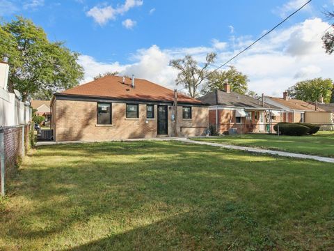 Tiny photo for 404 Frederick Avenue, Bellwood, IL 60104 (MLS # 12494598)