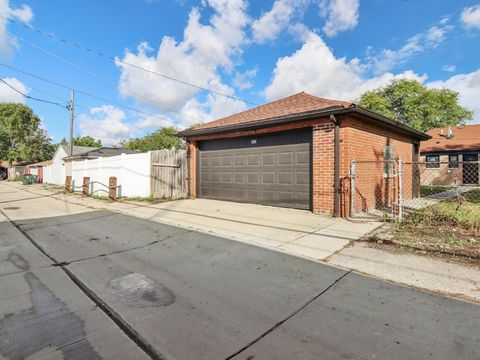 Tiny photo for 404 Frederick Avenue, Bellwood, IL 60104 (MLS # 12494598)