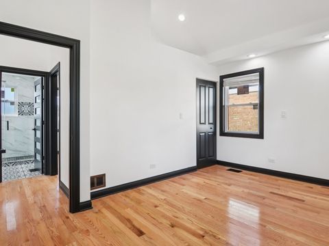 Tiny photo for 404 Frederick Avenue, Bellwood, IL 60104 (MLS # 12494598)