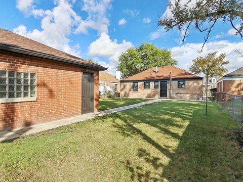 Tiny photo for 404 Frederick Avenue, Bellwood, IL 60104 (MLS # 12494598)