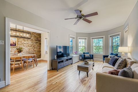 Tiny photo for 539 W Addison Street #2N, Chicago, IL 60613 (MLS # 12548858)