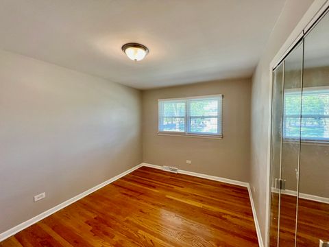 Tiny photo for 16046 Prairie Avenue, South Holland, IL 60473 (MLS # 12553261)