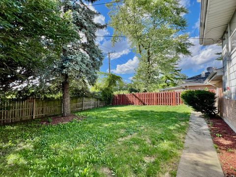 Tiny photo for 16046 Prairie Avenue, South Holland, IL 60473 (MLS # 12553261)
