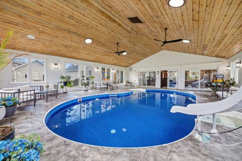 Tiny photo for 37132 N Black Velvet Lane, Wadsworth, IL 60083 (MLS # 12728127)
