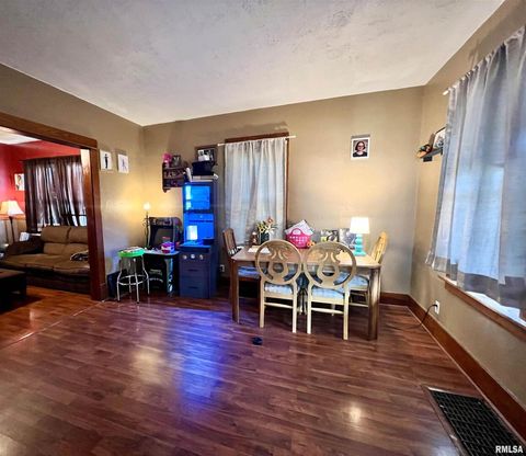 Tiny photo for 110 Van Horn Street, Muscatine, IA 52761 (MLS # QC4269313)