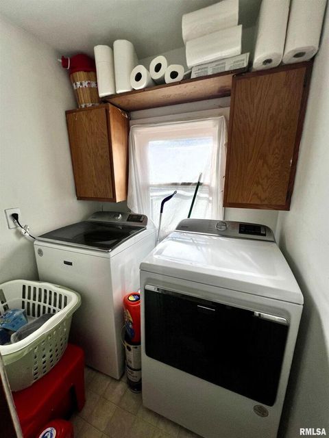 Tiny photo for 110 Van Horn Street, Muscatine, IA 52761 (MLS # QC4269313)