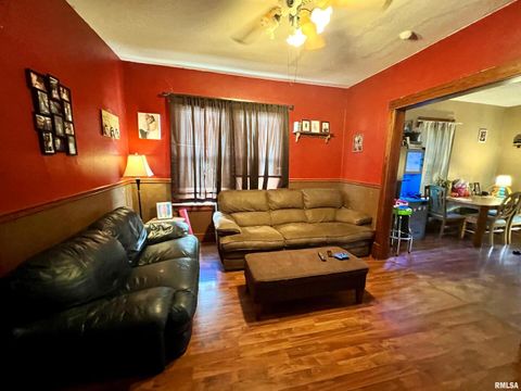 Tiny photo for 110 Van Horn Street, Muscatine, IA 52761 (MLS # QC4269313)