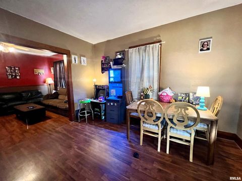 Tiny photo for 110 Van Horn Street, Muscatine, IA 52761 (MLS # QC4269313)